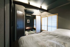 Room - Koyado Uraku (Kobe)