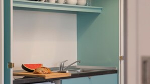 茶具/咖啡用具、冰箱、微波炉、炉灶