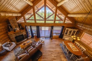 TV, DVD player, stereo, offices - Maggie’s Cabin  - Enjoy a Slice of Paradise in Rexford, Montana! (Rexford)