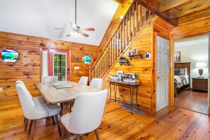 Dining - Cozy Cabin w/ Game Room & Hot Tub & Fireplace dog friendly! with fire-pit (Mineral Bluff)
