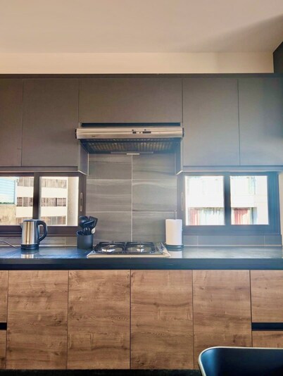 Beautiful apartment with 2 rooms/3 beds/2 bathrooms with WIFI