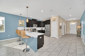 Fridge, microwave, oven, stovetop - Amazing, Modern 8 Bed Villa close to WDW. Pool/Spa/Movie Theater/Games Rm (Davenport)