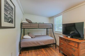 2 quartos, Wi-Fi de cortesia, roupa de cama