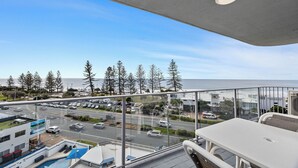 Unclassified image, 3 of 33, button - Ocean View Superior Apartment (Alexandra Headland)