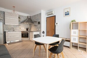 Dining - Farini Apartment Modern Bilo (Milano)