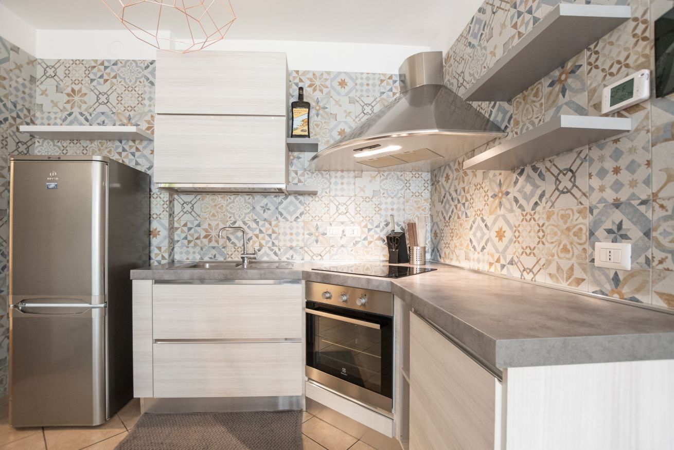 Kühlschrank, Ofen, Herdplatte, Geschirrspüler