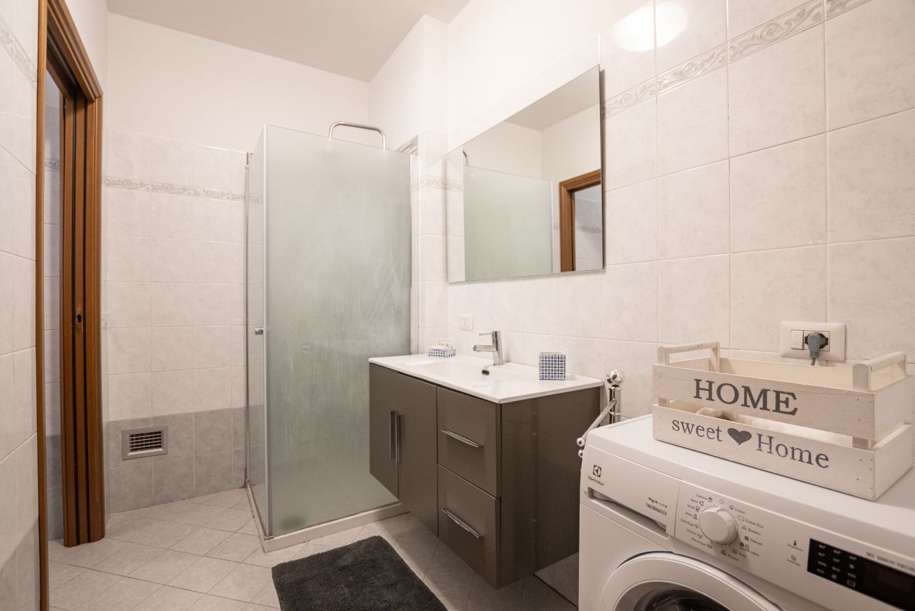 Dusche, Haartrockner, Bidet, Handtücher