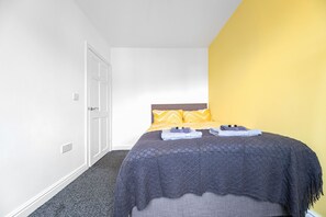 3 chambres, bureau, fer et planche à repasser, Wi-Fi gratuit