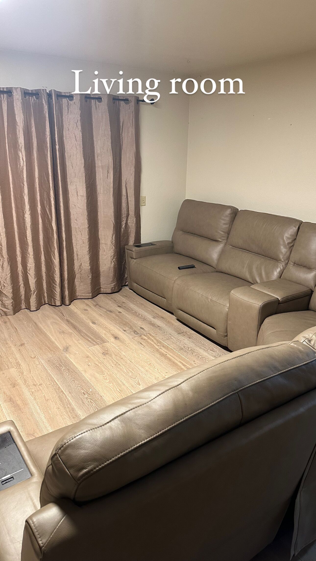 Enjoyable 2-bedroom apartment in downtown Monterey with Cable & WiFi