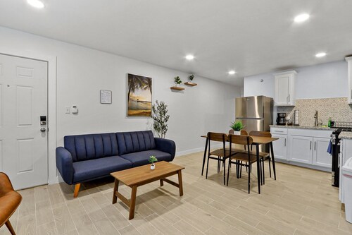 New! Westside Fully Remodeled - Stylish 1BR