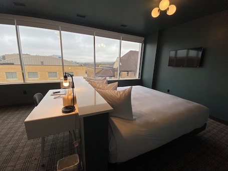 Premium bedding, free WiFi, bed sheets