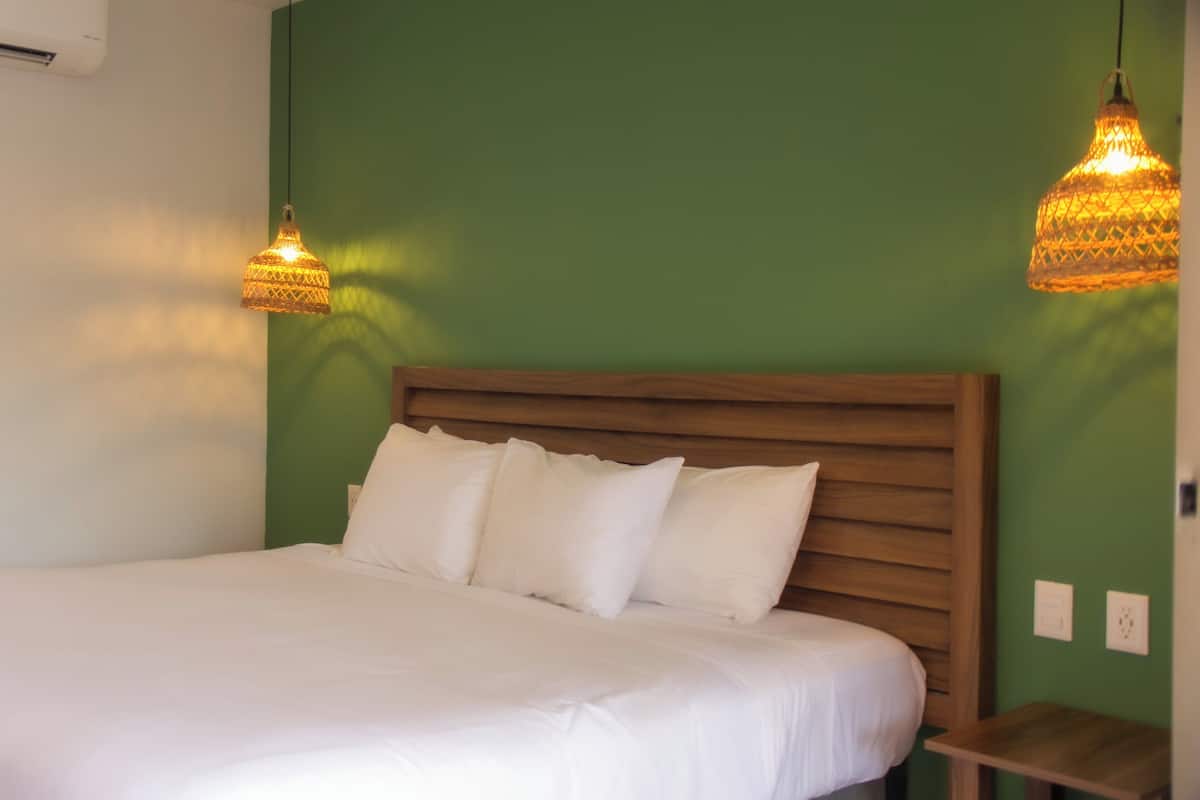 Literie de qualité supérieure, matelas Select Comfort, bureau