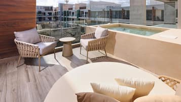 Sängtillbehör av högsta kvalitet, Select Comfort-madrasser och skrivbord