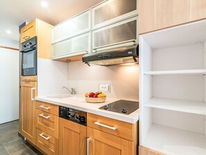 Kühlschrank, Ofen, Geschirrspüler, Toaster