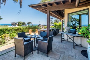 Outdoor dining - Beachfront Living at its Best on the Mesa (Santa Barbara)