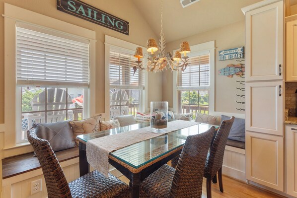 Dining - 5178 Sea-Cryst * 3 Min Walk to Beach (Kill Devil Hills)