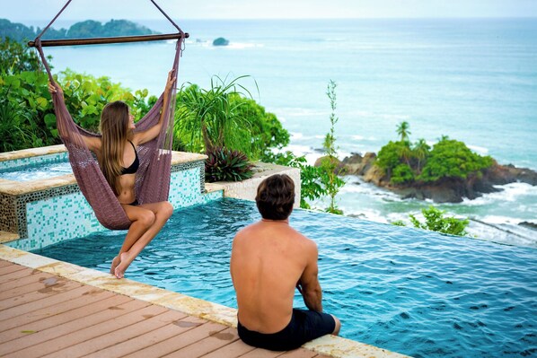 Exterior - Punta Gabriela (Bahía Ballena)