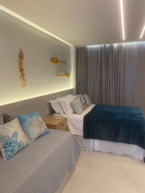 Apartamento de diseño | Zona de estar | Una televisión de pantalla plana