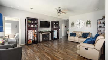 Smart TV, fireplace, video games