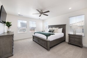 4 bedrooms, desk, iron/ironing board, travel cot