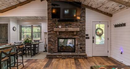 Up the Creek - single level modern farmhouse