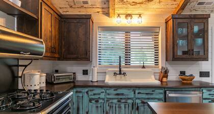 Up the Creek - single level modern farmhouse