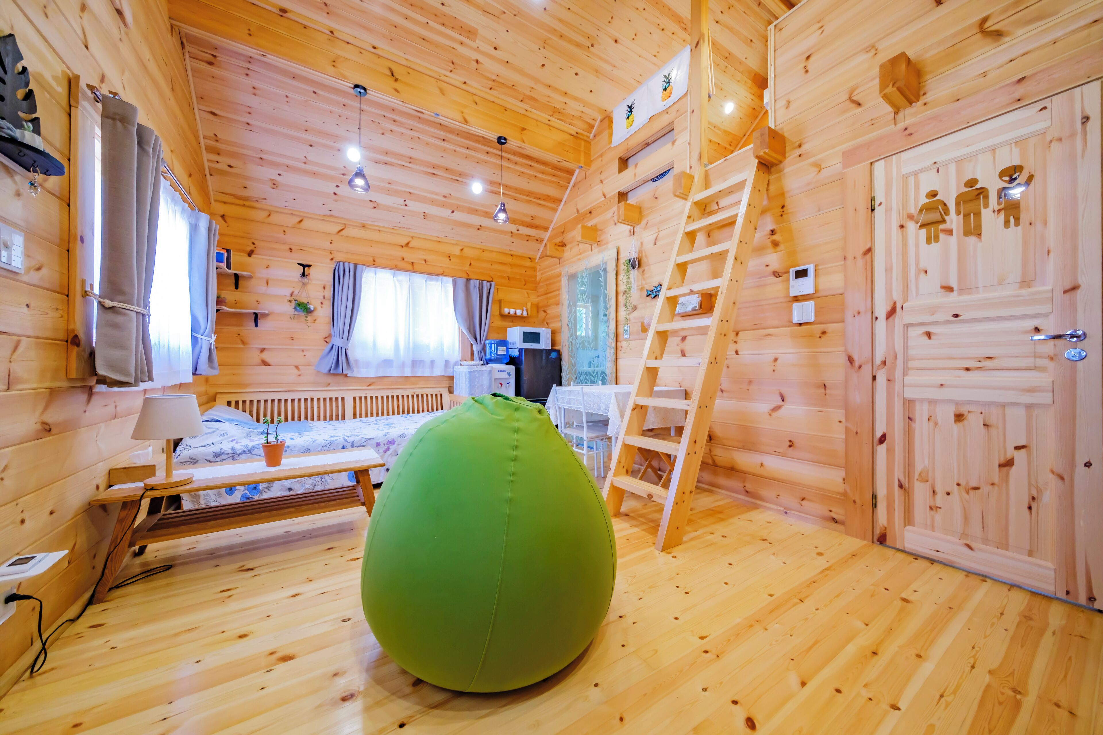 家庭平房, 非吸煙房 | 1 間臥室、遮光布/窗簾、隔音、免費無線上網