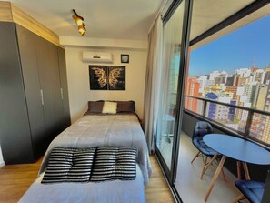 1 bedroom, WiFi, bed sheets - Oy1403 Consolação - Studio Novo ao Lado do Shopping Frei Caneca (Consolação São Paulo)