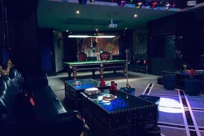 酒吧（店内）