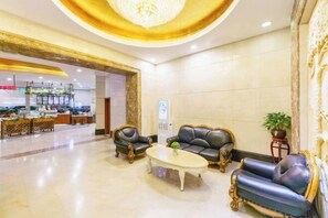 Bar-salon dans le hall