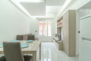 Dining - Ligurian vacation! Rapallo Functional Flat x5 (Rapallo)