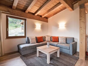 TV - Resort Tirol Brixen 4 by Interhome (Brixen im Thale)