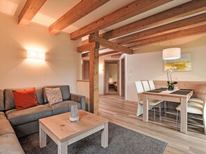 TV - Resort Tirol Brixen 4 by Interhome (Brixen im Thale)