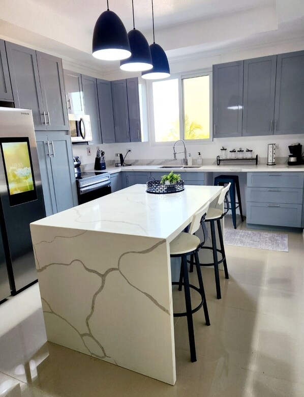 Mikrowelle, Ofen, Herdplatte