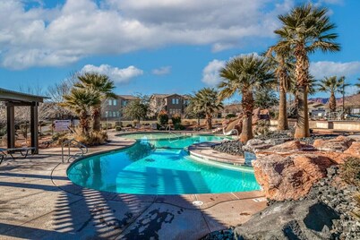 New! Paradise Point | Epic Slides | Lazy River