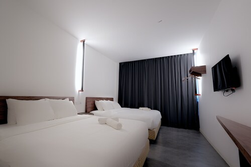 T Hotel Jalan Sultanah