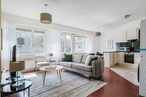 Télévision, chaîne hi-fi