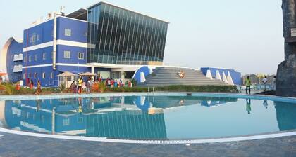 Silver Stone Park Resort