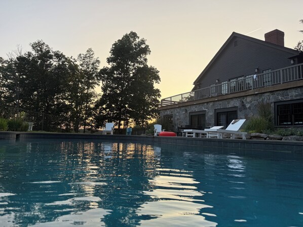 Opvarmet pool