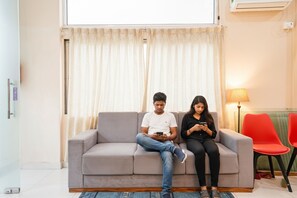 Lobby - Via Sunset Residency (Navi Mumbai)