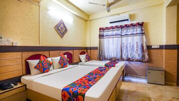 Premium Room | Egyptian cotton sheets, premium bedding, in-room safe, free WiFi