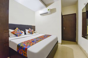 Egyiptomi pamut ágynemű, prémium ágynemű és széf a szobában