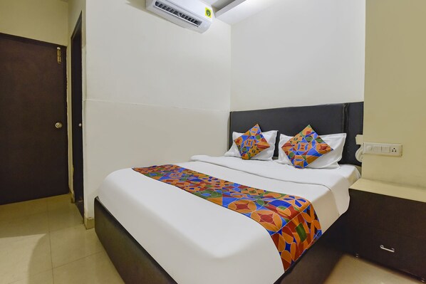 Egyiptomi pamut ágynemű, prémium ágynemű és széf a szobában