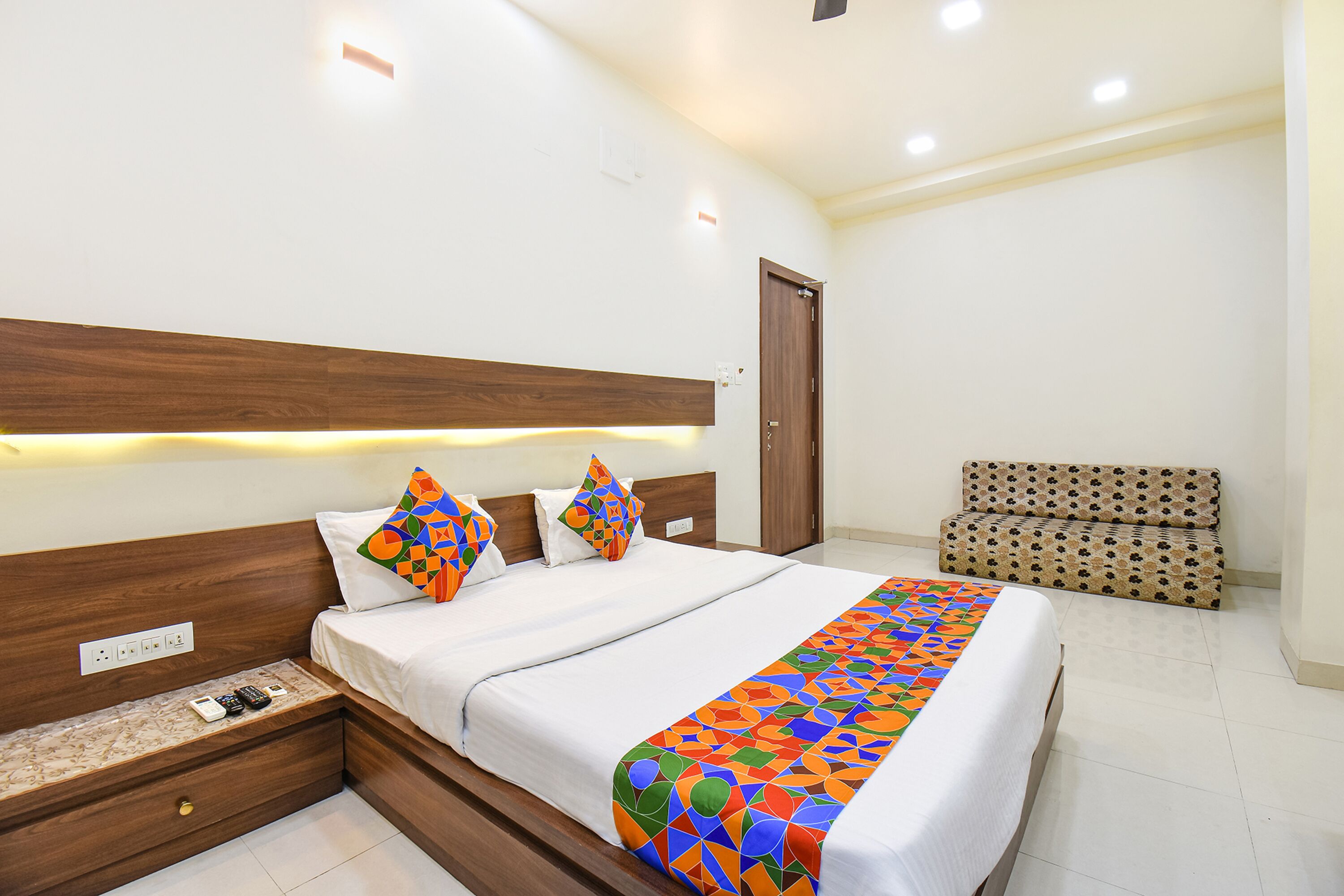 Deluxe Room | Egyptian cotton sheets, premium bedding, in-room safe, free WiFi