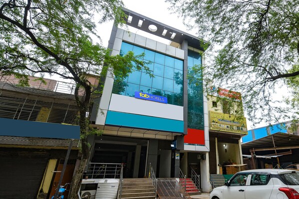 Exterior - Fabhotel Lake View I (Faridabad)