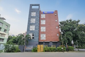 Exterior - Fabhotel Prime The Water View Residency (Barasat)