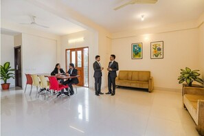 Restaurant - Fabhotel Willow Tree (Bengaluru)