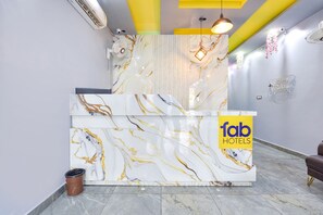 Reception - Fabhotel Madhav (Mathura)