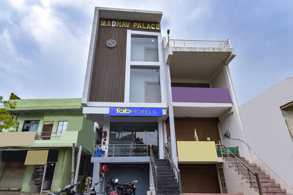 Exterior - Fabhotel Madhav (Mathura)