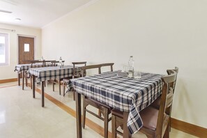 Restaurant - Fabhotel Day'S Inn (Srinagar)